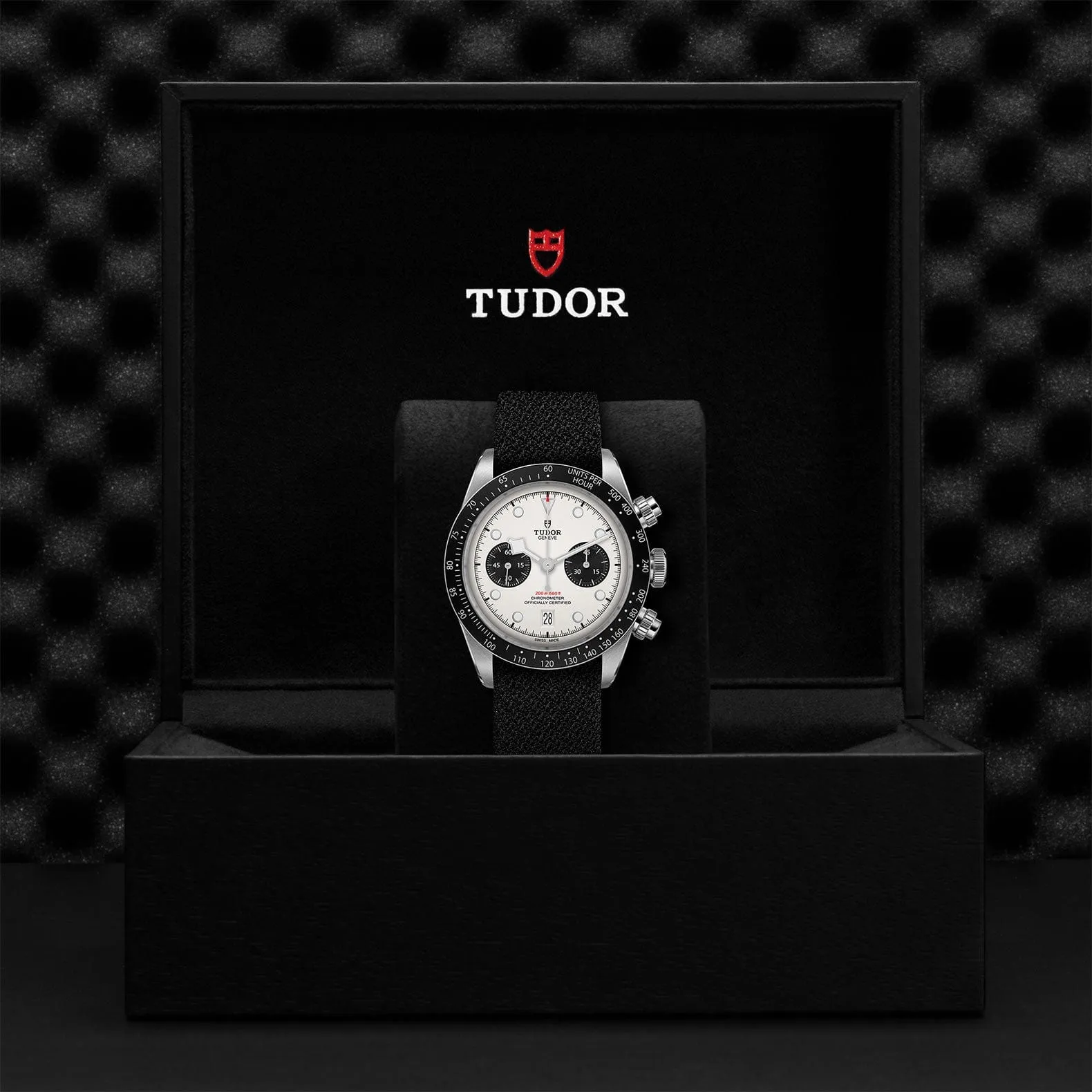 TUDOR Black Bay Chrono