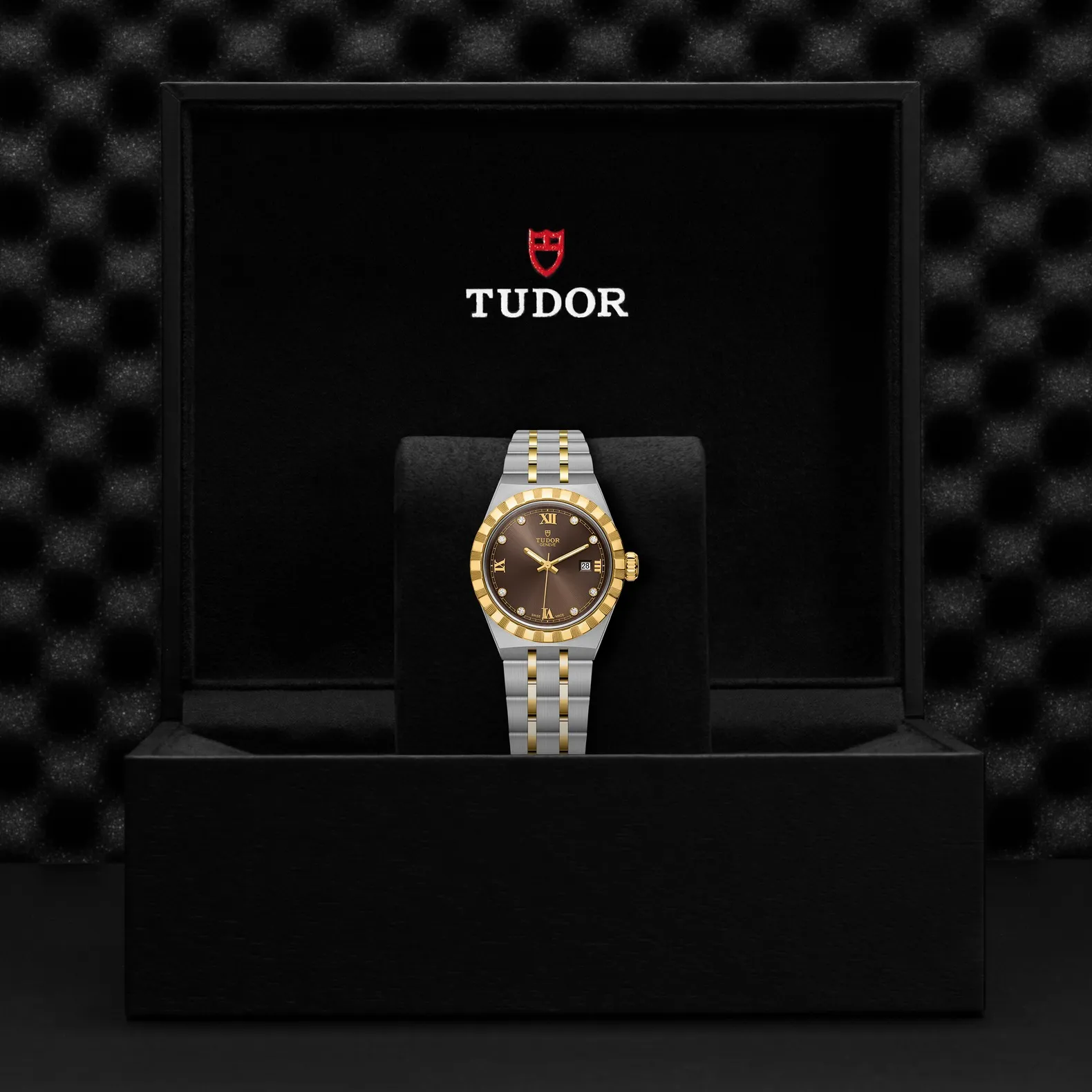 Tudor Royal
