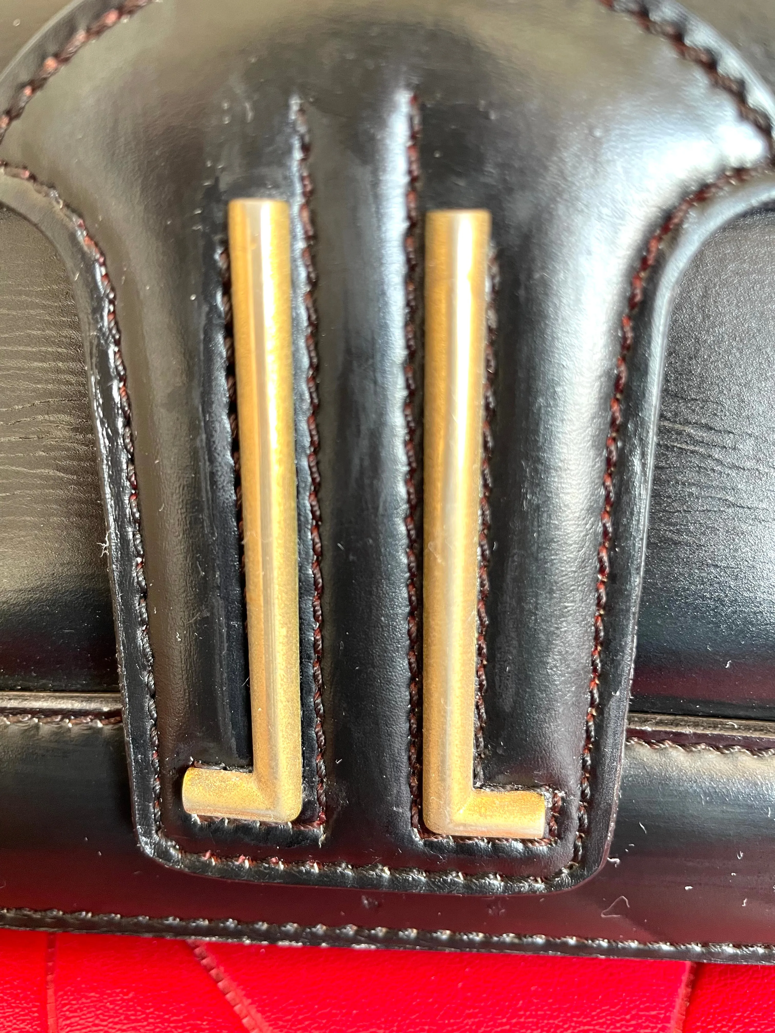 Vintage Lanvin black leather shoulder bag with iconic golden logo motif, Classic purse for daily use. 050222ya1