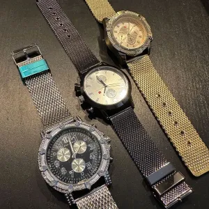 Watches 3 colors (watch video in description for details)
